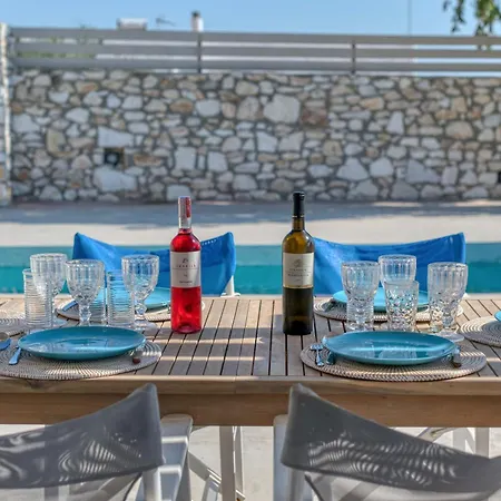 Paradisia Private Swimming Pool And Jacuzzi Sarakiniko (Paros)